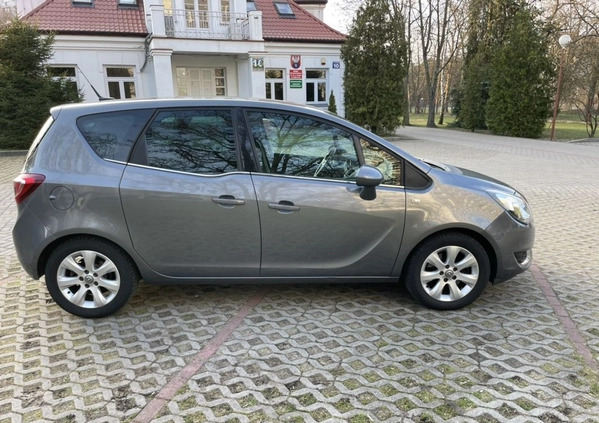 Opel Meriva cena 39999 przebieg: 108000, rok produkcji 2015 z Górzno małe 352